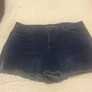 $5 bundle 🔥 Maurice's Jean shorts